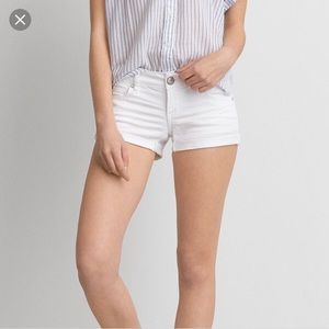 AMERICAN EAGLE SUPER LOW SHORTIE SHORTS!